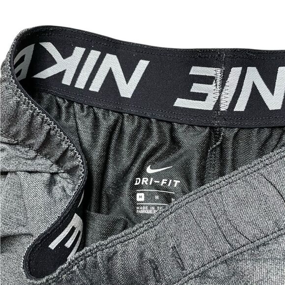 NIKE Dri-Fit Training Shorts Gray Size Medium - Picture 3 of 3